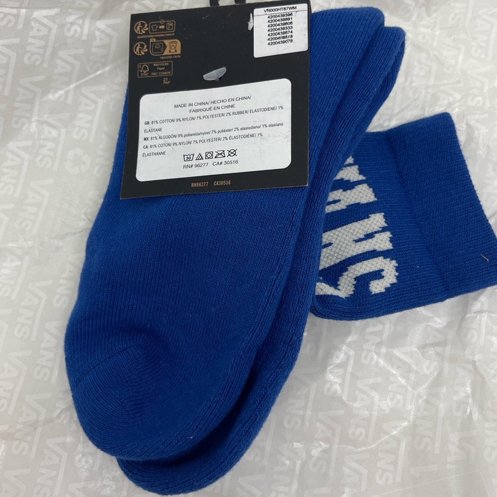VANS "Off The Wall" Crew socks 
New with the tag authentic Vans socks (1 pair) - Picture 14 of 16